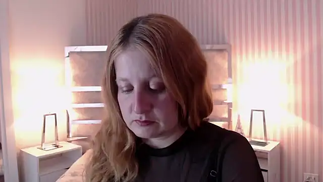 Snapshot of ViioletaMora chatting on February 17, 9:19 pm ViioletaMora online show from February 17, 9:19 pm