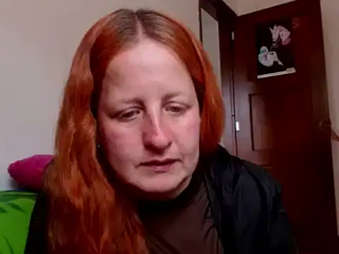 Snapshot of ViioletaMora chatting on October 28, 6:43 pm ViioletaMora online show from October 28, 6:43 pm