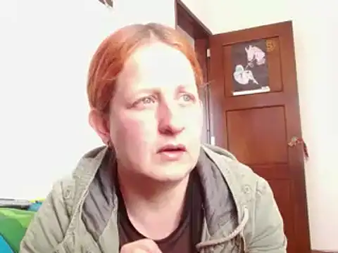 Snapshot of ViioletaMora chatting on November 1, 9:28 pm ViioletaMora online show from November 1, 9:28 pm