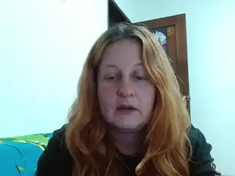 Snapshot of ViioletaMora chatting on December 15, 3:11 am ViioletaMora online show from December 15, 3:11 am