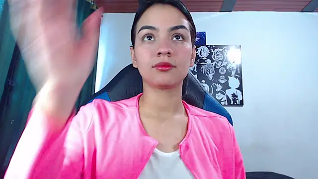 Snapshot of Ariel_Zeo1 chatting on December 19, 6:45 pm Ariel Zeo1 online show from December 19, 6:45 pm