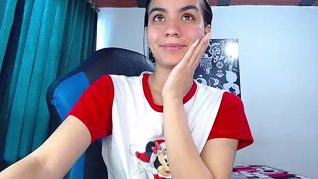 Snapshot of Ariel_Zeo1 chatting on February 1, 7:02 pm Ariel Zeo1 online show from February 1, 7:02 pm