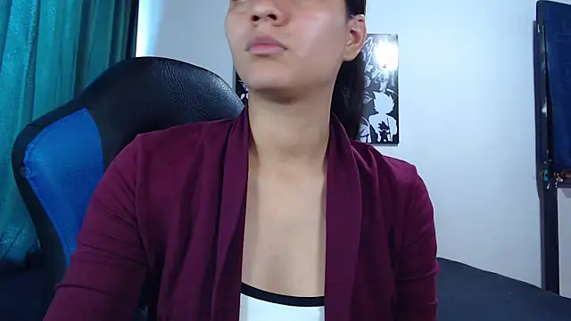 Snapshot of Ariel_Zeo1 chatting on February 10, 7:17 pm Ariel Zeo1 online show from February 10, 7:17 pm