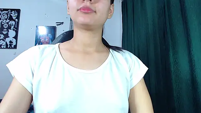 Snapshot of Ariel_Zeo1 chatting on March 22, 11:31 pm Ariel Zeo1 online show from March 22, 11:31 pm