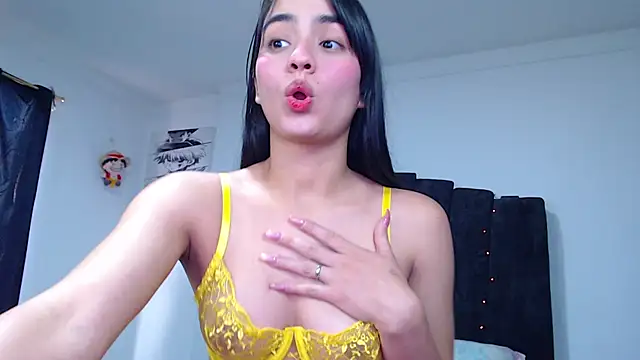 Snapshot of Ariel_Zeo1 chatting on January 8, 8:00 pm Ariel Zeo1 online show from January 8, 8:00 pm