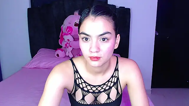 Snapshot of Ariel_Zeo1 chatting on February 10, 7:51 pm Ariel Zeo1 online show from February 10, 7:51 pm