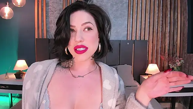 Hannah Borbon online show from March 7, 7:41 am