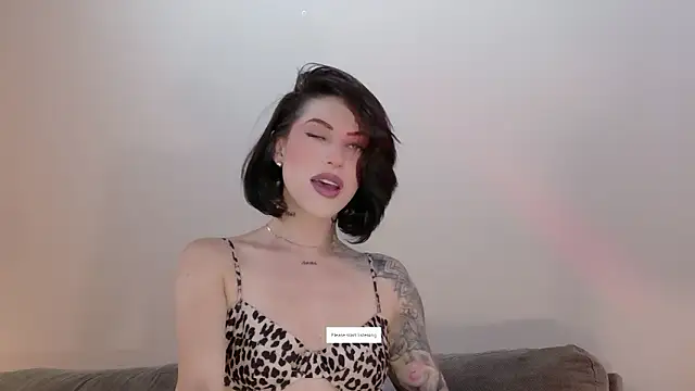 Hannah Borbon online show from March 18, 2:15 am