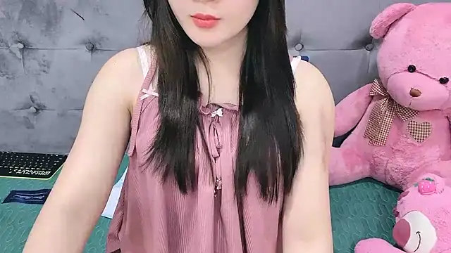 Snapshot of Funikio chatting on March 10, 4:07 am Funikio online show from March 10, 4:07 am