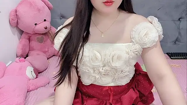 Snapshot of Funikio chatting on September 17, 1:46 pm Funikio online show from September 17, 1:46 pm