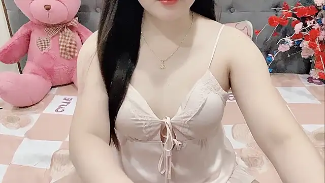 Snapshot of Funikio chatting on November 12, 2:56 am Funikio online show from November 12, 2:56 am