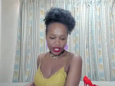 Snapshot of AfricanSquirtingQueen chatting on October 22, 4:35 am AfricanSquirtingQueen online show from October 22, 4:35 am
