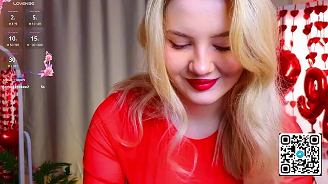 Snapshot of oliviabr0wn0 chatting on February 15, 2:04 am oliviabr0wn0 online show from February 15, 2:04 am