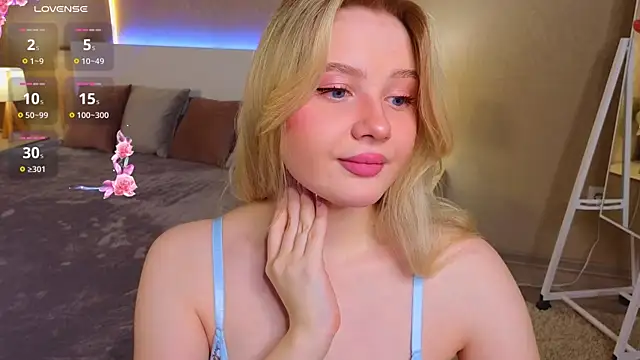 Snapshot of oliviabr0wn0 chatting on February 17, 2:09 am oliviabr0wn0 online show from February 17, 2:09 am