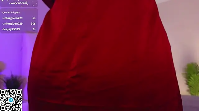 Snapshot of oliviabr0wn0 chatting on November 13, 2:10 am oliviabr0wn0 online show from November 13, 2:10 am