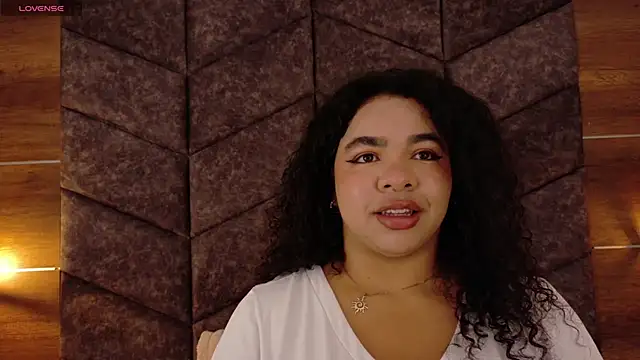 memphiswilliam online show from April 20, 2:47 am