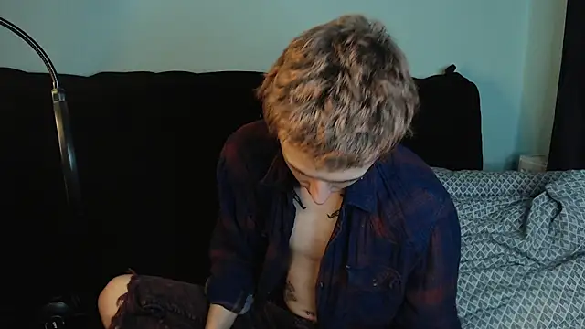 Snapshot of axxxturel chatting on December 2, 1:25 am axxxturel online show from December 2, 1:25 am