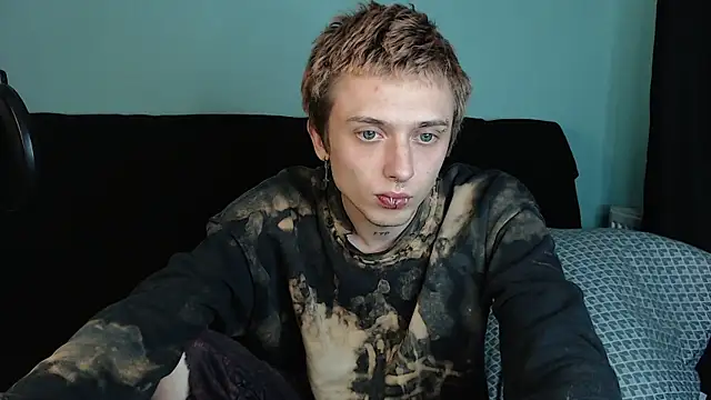 Snapshot of axxxturel chatting on December 4, 3:43 pm axxxturel online show from December 4, 3:43 pm