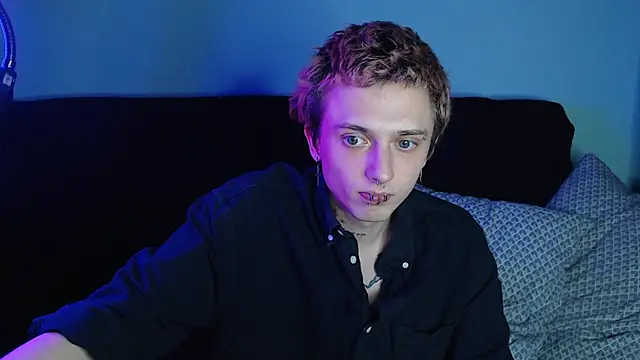 Snapshot of axxxturel chatting on December 12, 5:59 pm axxxturel online show from December 12, 5:59 pm