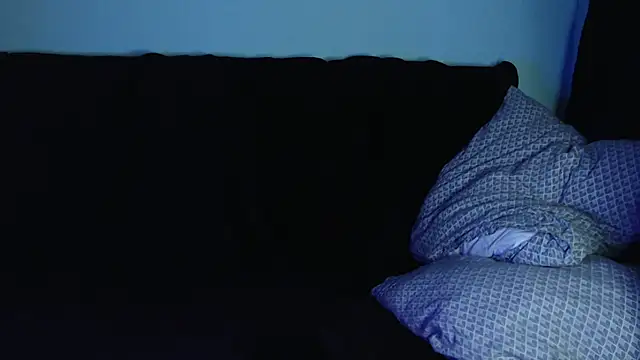 Snapshot of axxxturel chatting on December 30, 11:06 pm axxxturel online show from December 30, 11:06 pm