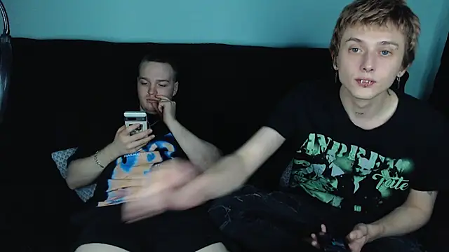 Snapshot of axxxturel chatting on January 6, 12:37 am axxxturel online show from January 6, 12:37 am