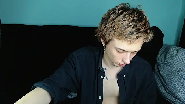 Snapshot of axxxturel chatting on January 10, 4:41 pm axxxturel online show from January 10, 4:41 pm