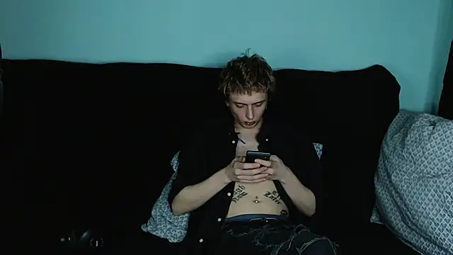 Snapshot of axxxturel chatting on January 10, 7:43 pm axxxturel online show from January 10, 7:43 pm