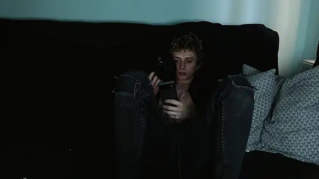 Snapshot of axxxturel chatting on January 11, 1:01 pm axxxturel online show from January 11, 1:01 pm