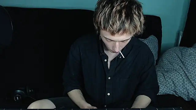 Snapshot of axxxturel chatting on January 26, 12:05 am axxxturel online show from January 26, 12:05 am