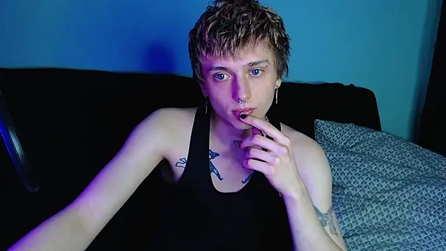 Snapshot of axxxturel chatting on February 14, 7:33 pm axxxturel online show from February 14, 7:33 pm