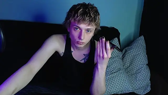 Snapshot of axxxturel chatting on February 22, 9:59 pm axxxturel online show from February 22, 9:59 pm