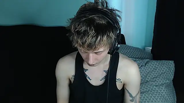 Snapshot of axxxturel chatting on February 26, 7:42 am axxxturel online show from February 26, 7:42 am