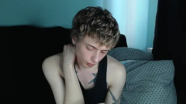 Snapshot of axxxturel chatting on February 26, 10:47 am axxxturel online show from February 26, 10:47 am