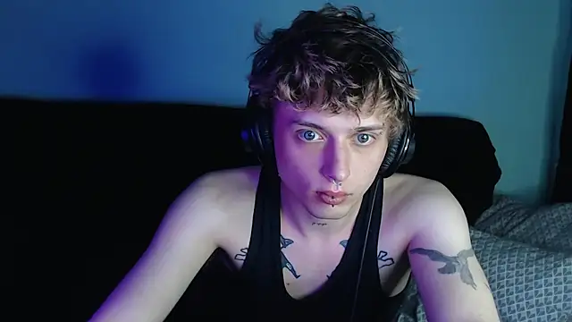 Snapshot of axxxturel chatting on March 18, 2:36 am axxxturel online show from March 18, 2:36 am