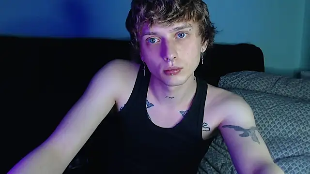 Snapshot of axxxturel chatting on March 18, 9:43 pm axxxturel online show from March 18, 9:43 pm