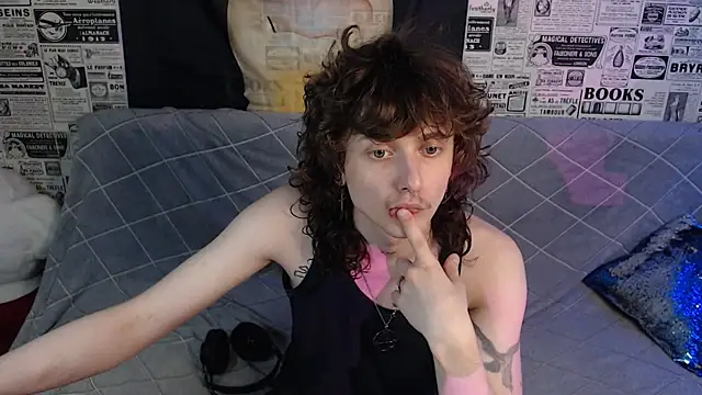 Snapshot of axxxturel chatting on July 11, 7:05 pm axxxturel online show from July 11, 7:05 pm