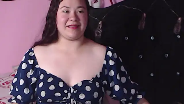 Snapshot of NikkiRous_ chatting on December 31, 4:25 pm NikkiRous online show from December 31, 4:25 pm