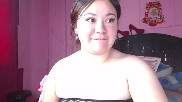 Snapshot of NikkiRous_ chatting on February 13, 4:07 pm NikkiRous online show from February 13, 4:07 pm
