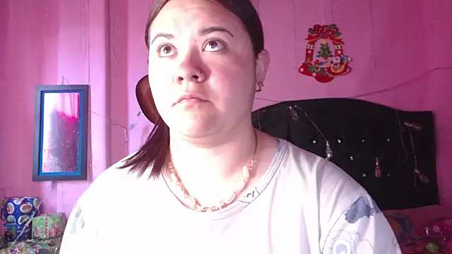 NikkiRous  online show from December 16, 1:16 pm