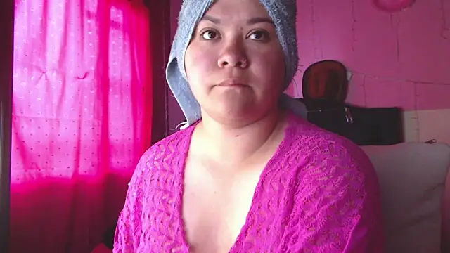 NikkiRous  online show from March 19, 12:09 pm