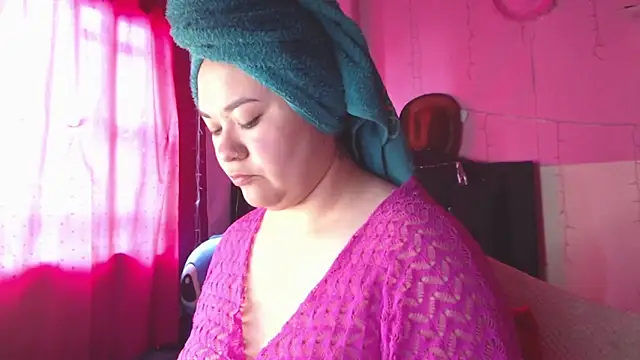 Snapshot of NikkiRous_ chatting on May 7, 1:16 pm NikkiRous online show from May 7, 1:16 pm