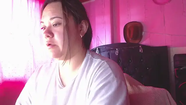 Snapshot of NikkiRous_ chatting on May 25, 1:17 pm NikkiRous online show from May 25, 1:17 pm
