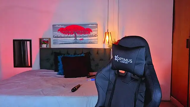 Dulce charlottee online show from March 3, 7:31 pm