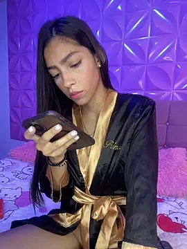 Ema azel online show from December 3, 2:05 pm