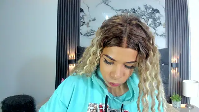 Giorgina Parado online show from April 23, 3:30 am