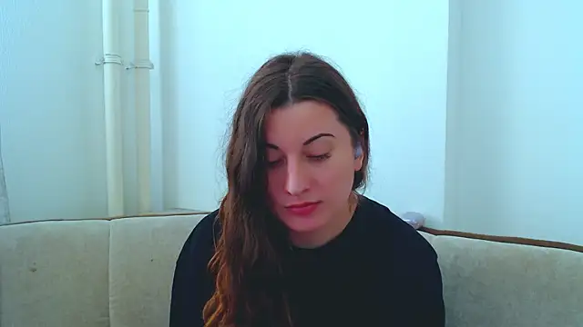 Helen Adams  online show from February 5, 8:32 am