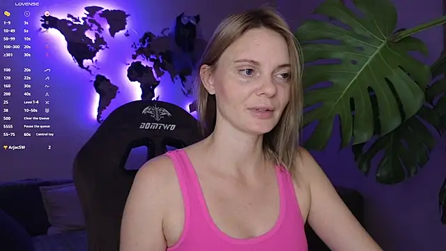 Snapshot of Sam_Klaus chatting on October 10, 8:52 pm Sam Klaus online show from October 10, 8:52 pm