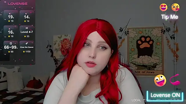 Snapshot of Crystal_Chris chatting on October 28, 5:04 pm Crystal Chris online show from October 28, 5:04 pm