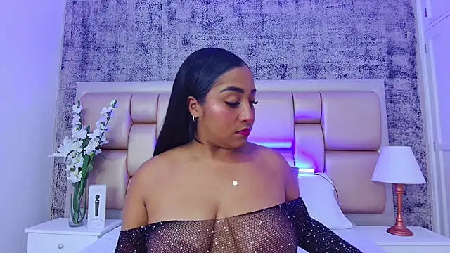 Snapshot of KateVenegas chatting on January 26, 2:52 pm KateVenegas online show from January 26, 2:52 pm