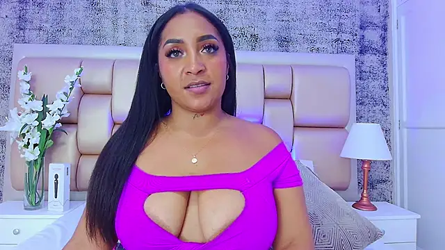 Snapshot of KateVenegas chatting on January 29, 11:46 pm KateVenegas online show from January 29, 11:46 pm